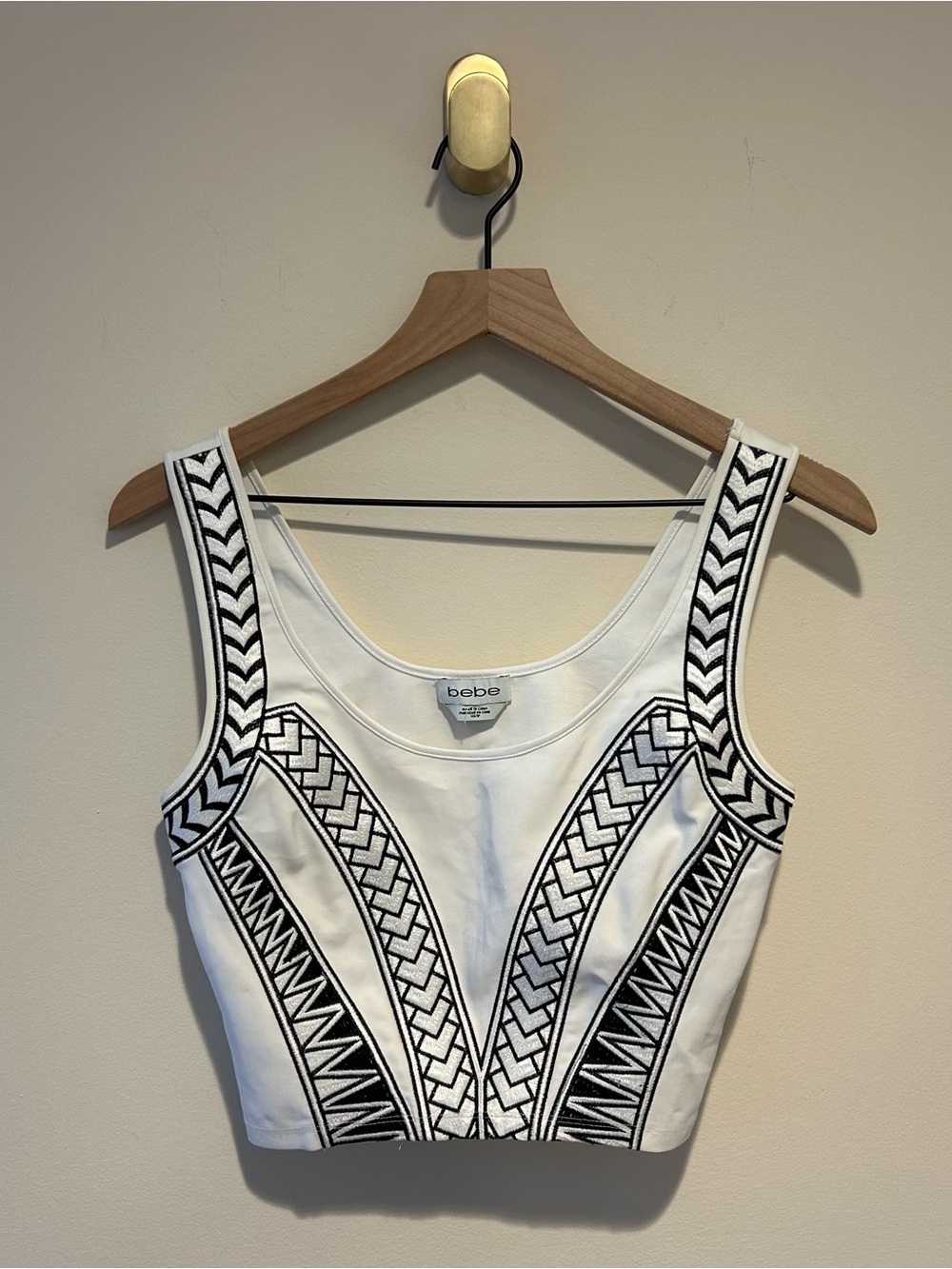 Bebe White Tank Top Cropped Embroidered Geometric Stretch